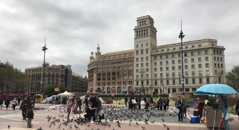 Plaza-Cataluna-campamento-indepedentista-eleconomista.jpg