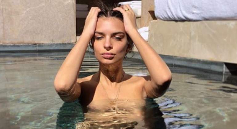 emrata-desnuda770.jpg