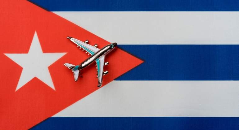 cuba-aviones-dreams.jpg