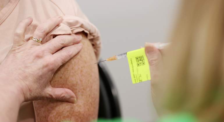 vacuna-pfizer-pinchazo-ep.jpg