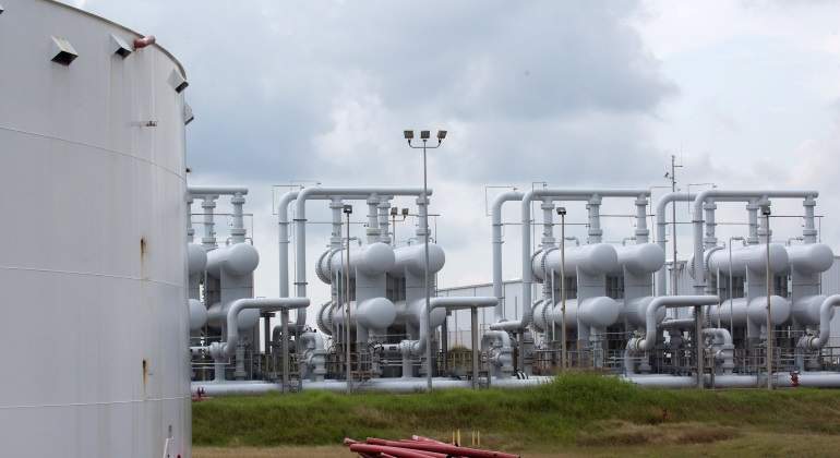 centro-almacenamiento-petroleo.jpg