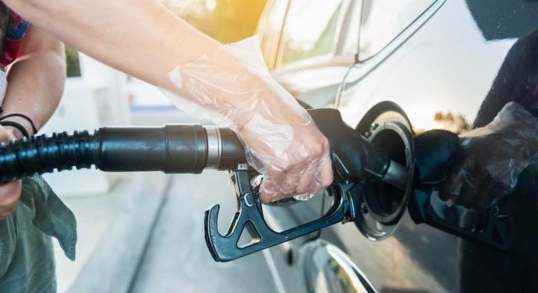 gasolina-respostar-ahorro-recurso-dreamstime.jpg