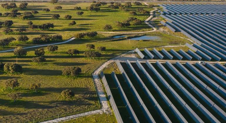 Planta-Talayuela-Solar-Extremadura_Aerea.jpg