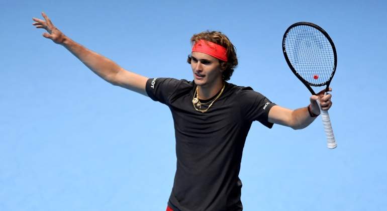 zverev-celebra-isner-atp-finals-reuters.jpg