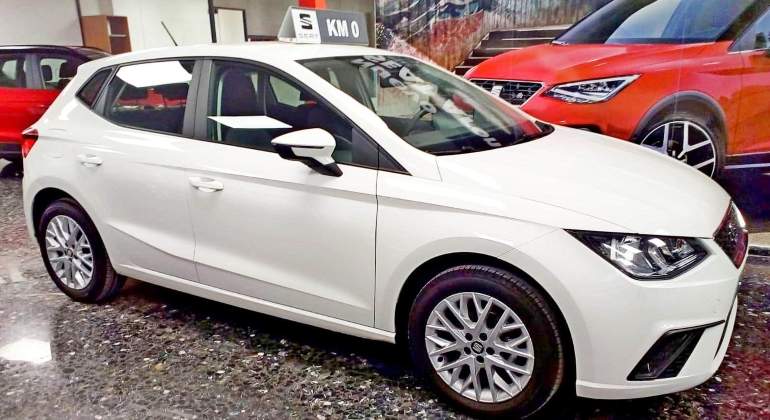 kilometro-cero-seat.jpg