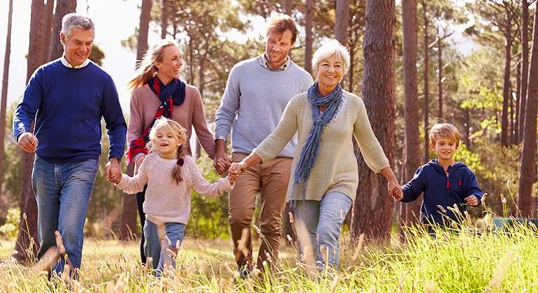 770-x-420-Familia-con-tres-generaciones-Istock.jpg