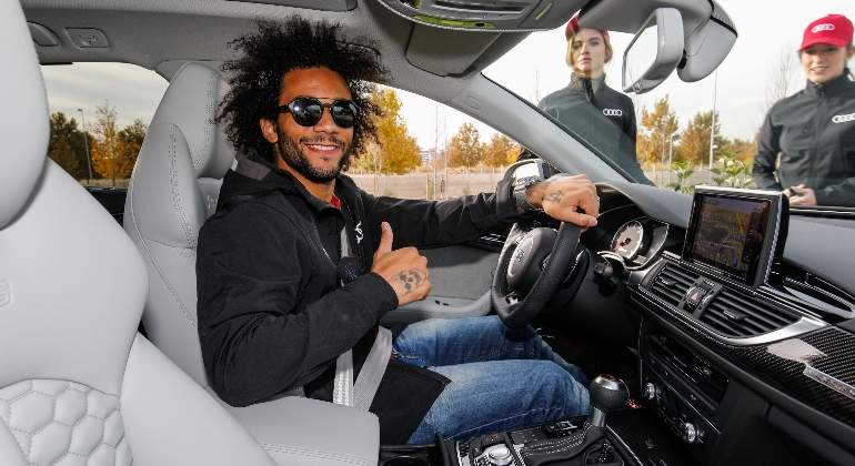 marcelo-coche-carnet-770.jpg