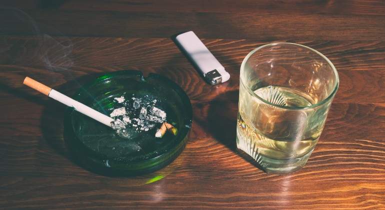 tabaco-alcohol-dreamstime.jpg