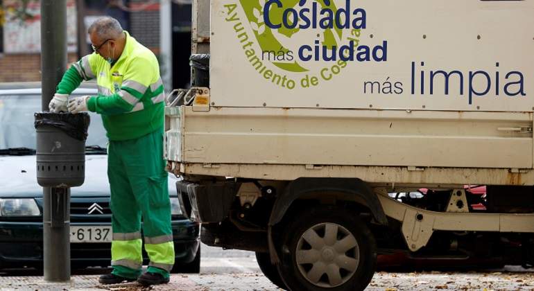 770-x-420-Empleado-Municipal-EFE.jpg