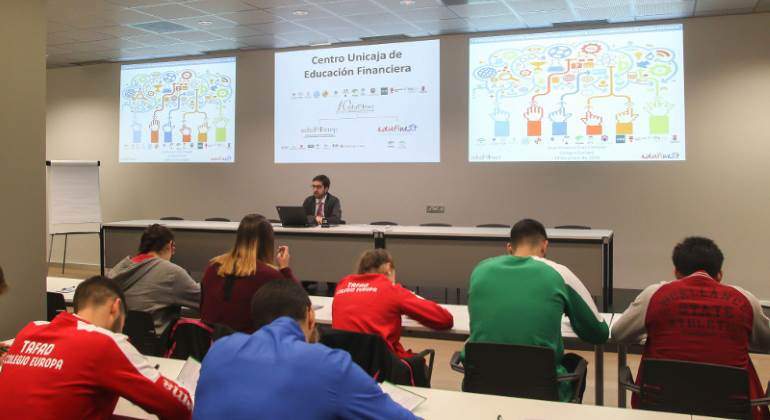 unicaja-educacion-financiera.jpg