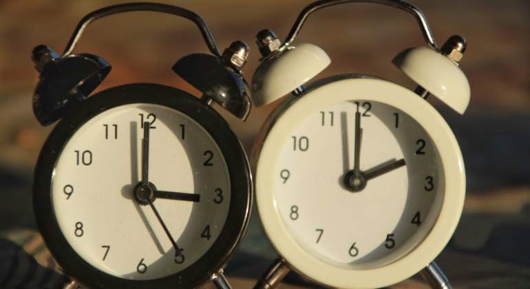Cambio de hora a las 3 sern las 2 horas
