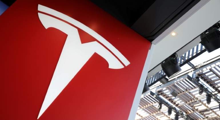 Tesla-reuters-770.jpg