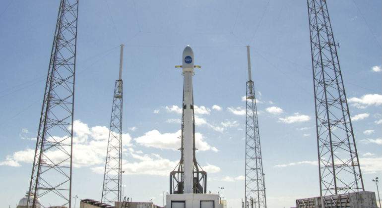 falcon-9-hispasat.jpg