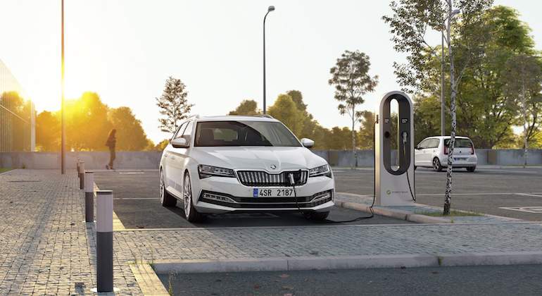 skoda-superb-iv-citigo-iv-2020-01.jpg