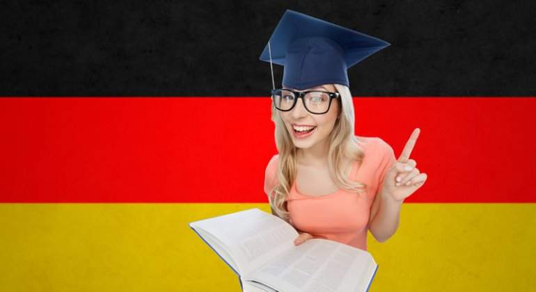 alemania-joven-libros-universidad-770-dreamstime.jpg