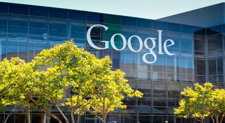 google-dreamstime.jpg