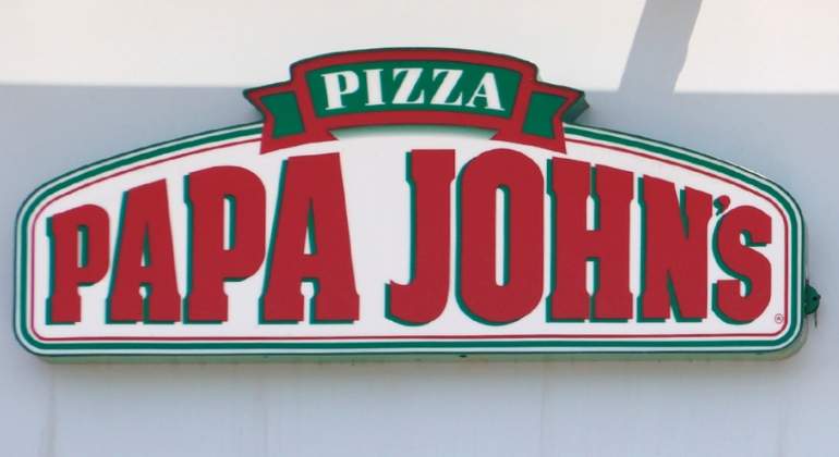 papajohns-reuters.jpg