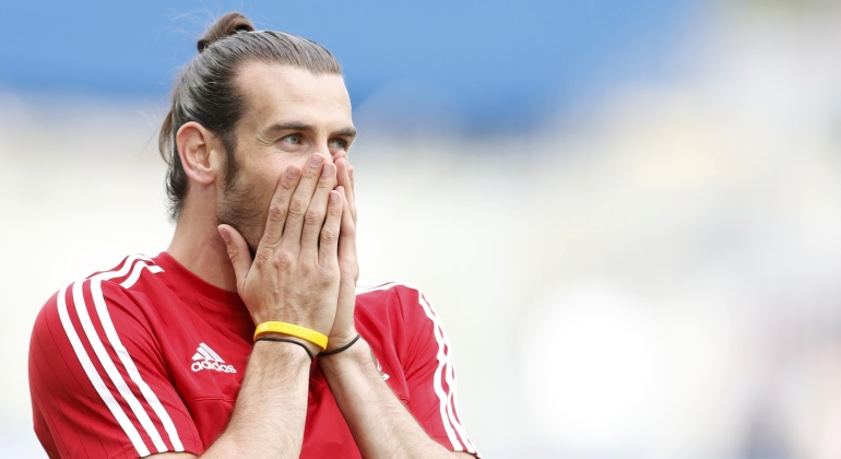 Bale-tapa-cara-entreno-gales-euro-2016-reuters.jpg