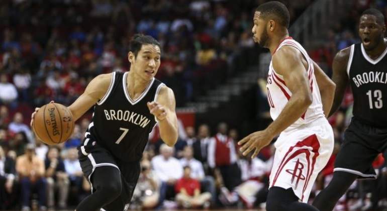 lin-nets-rockets-reuters.jpg