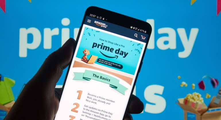 amazon-prime-day-movil-recurso-dreamstime.jpg
