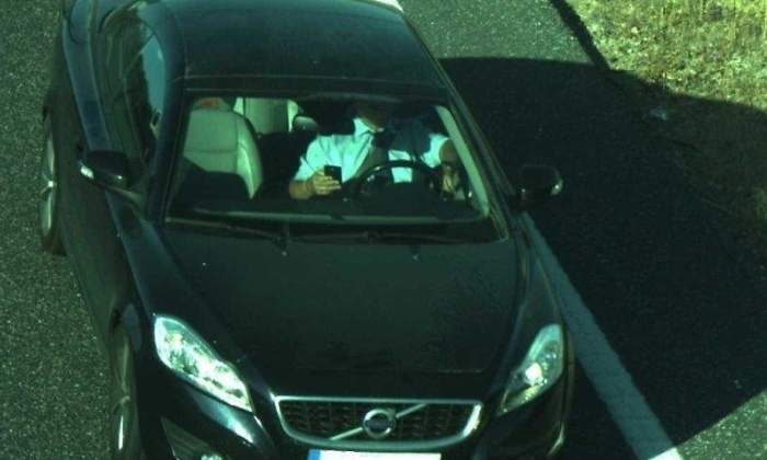 movil-coche-uso-volante-multa-dgt-ep.jpg