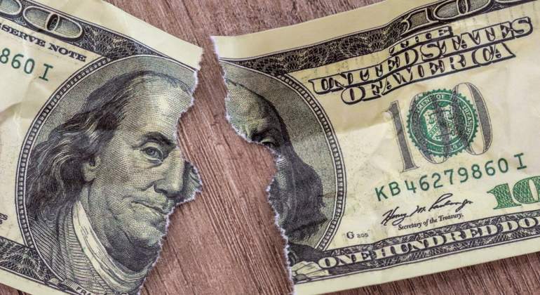 dolar-roto-istock.jpg