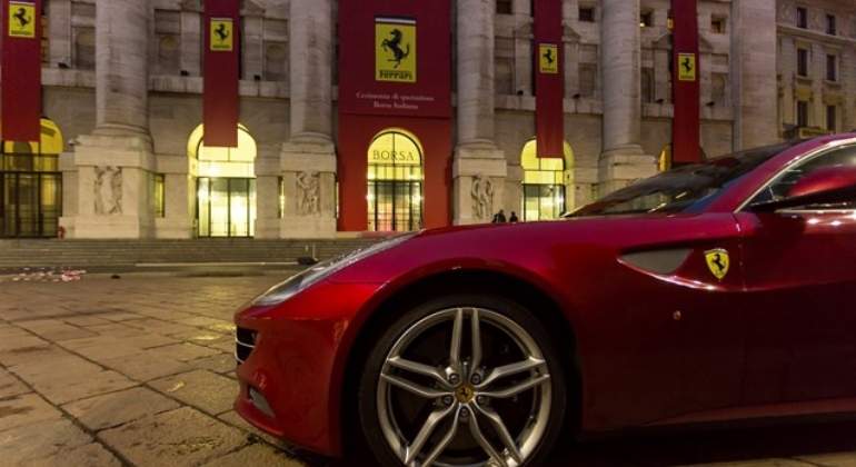 ferrari.jpg