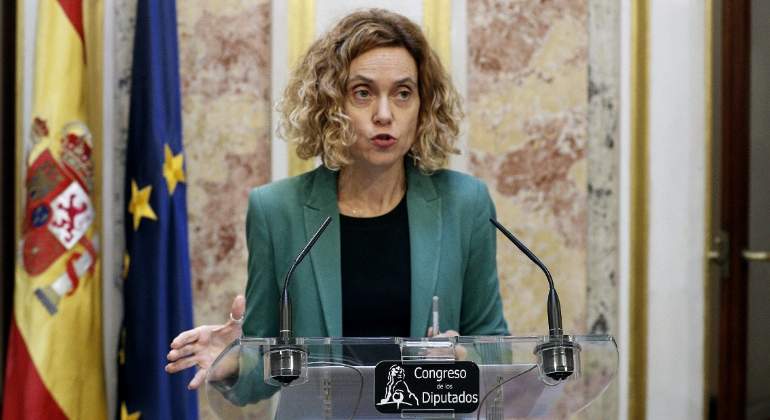 batet-mesa-congreso-13dic19-efe.jpg