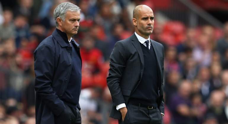 Mourinho-Guardiola-Reuters-2016-OldTrafford.jpg