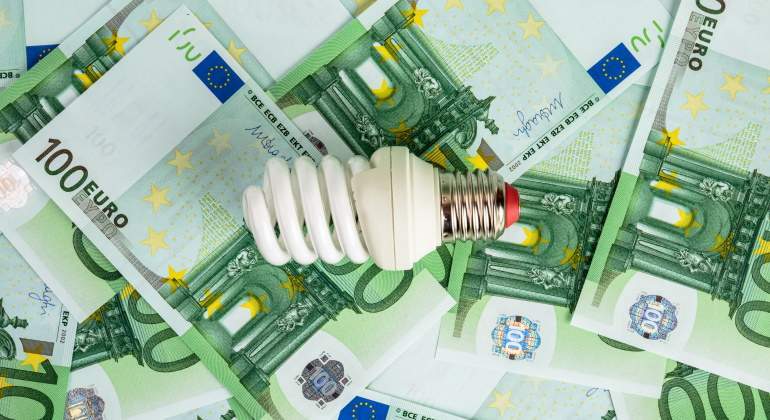bombilla-luz-euros-dreamstime.jpg