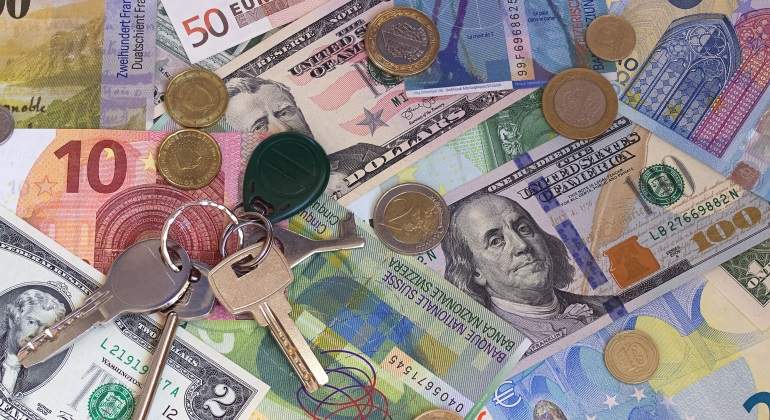 dinero-efectivo-llaves.jpg