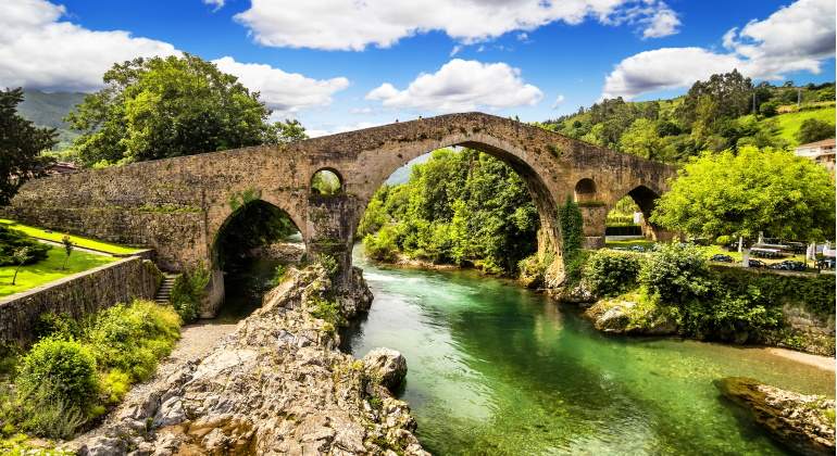 cangas-de-onis.jpg