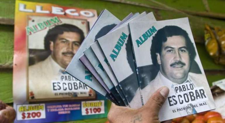 escobar-foto-album.jpg