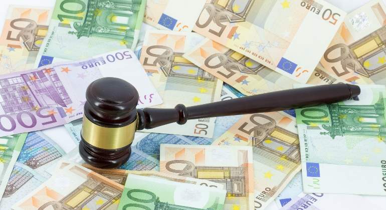 mazo-euros-dreamstime.jpg