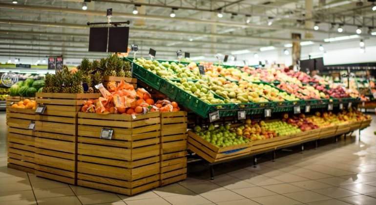 supermercado-fruteria-alimentacion-distribucion-770-dreamstime.jpg