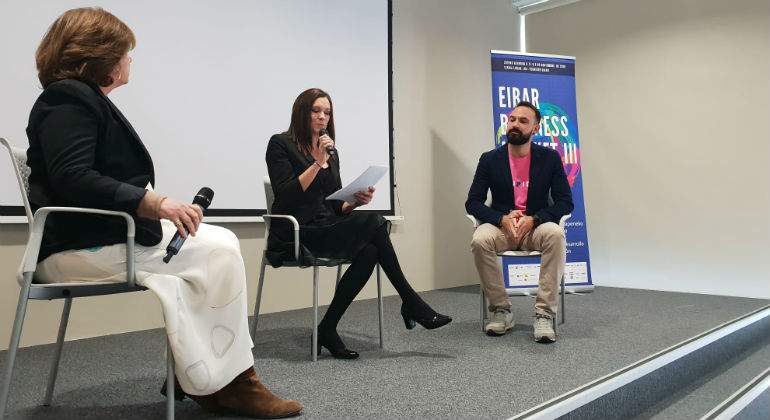 conferencia-defini.jpg