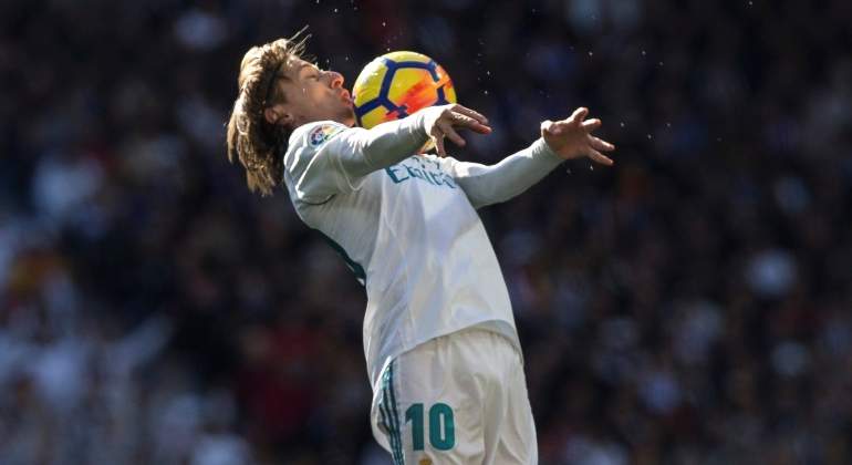 Modric-2017-clasico-control-efe.jpg