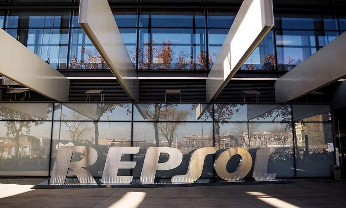 repsol-logo-letras-plata.jpg
