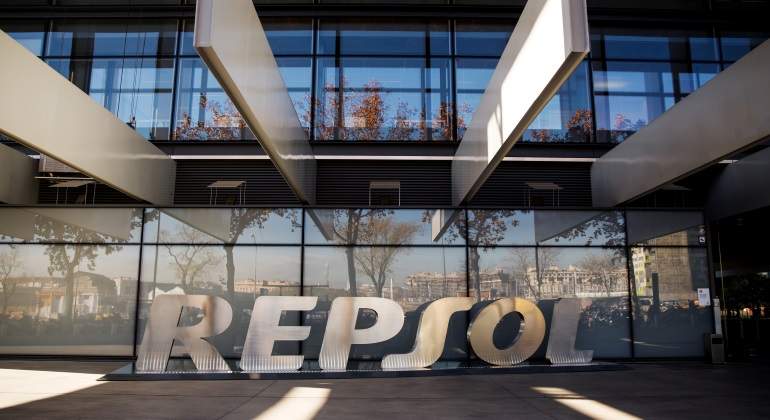 repsol-logo-letras-plata.jpg