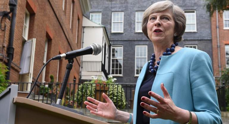 theresa-may-micro-getty.jpg