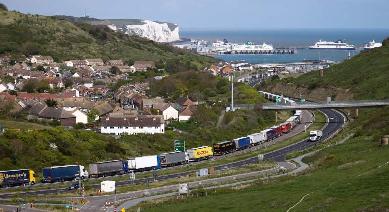 camiones-dover-reino-unido-brexit-reuters-770x420.jpg