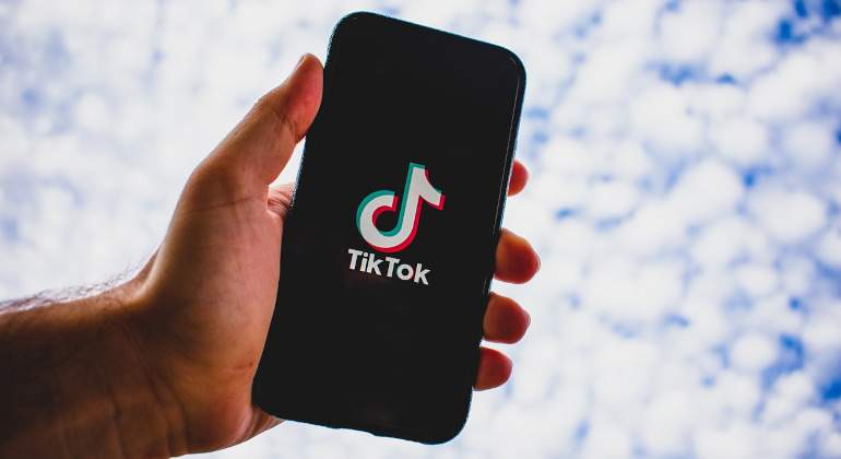 tiktok-g0b858f980_1280.jpg