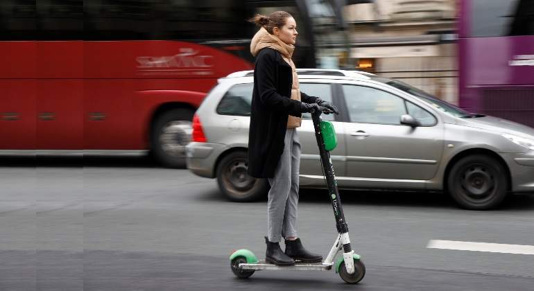 patinete-electrico-ciudad-reuters-770x420.jpg