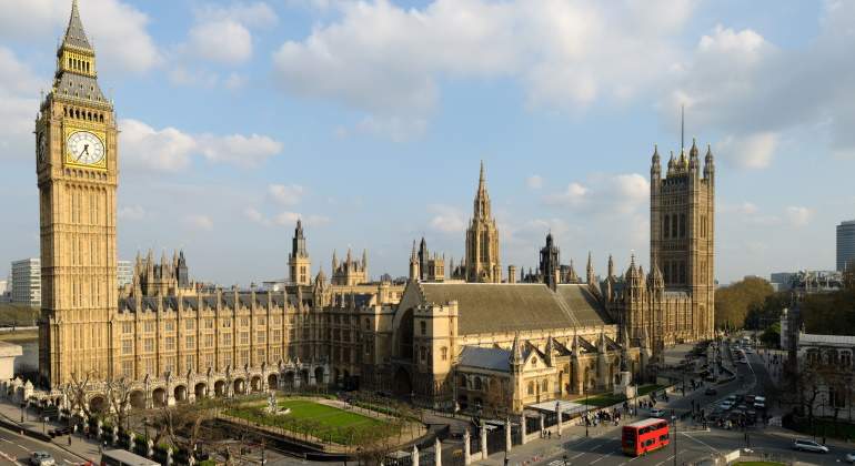 palacio-westminster-dreamstime-770x420.jpg