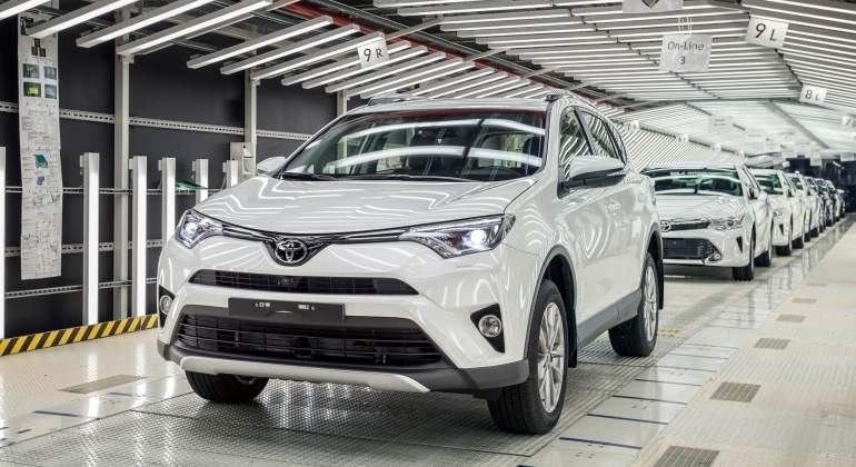 toyota-rav4-2017-01.jpg