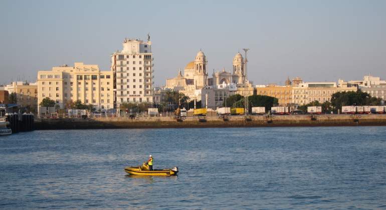 cadiz-bahia-mar-tsunami-1755-ep.jpg
