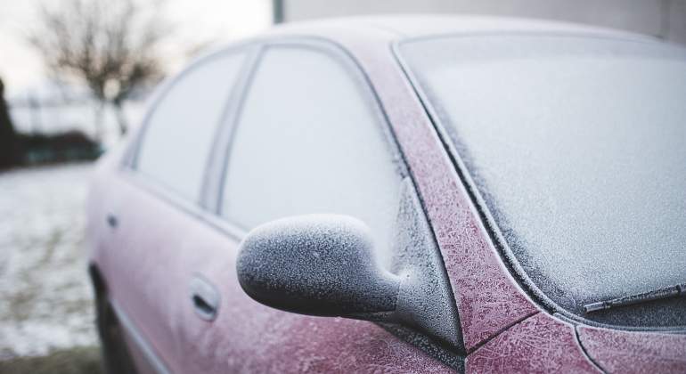 coche-cristal-congelado-pixabay