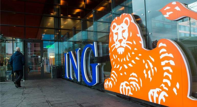 ing-leon-escaparate.jpg