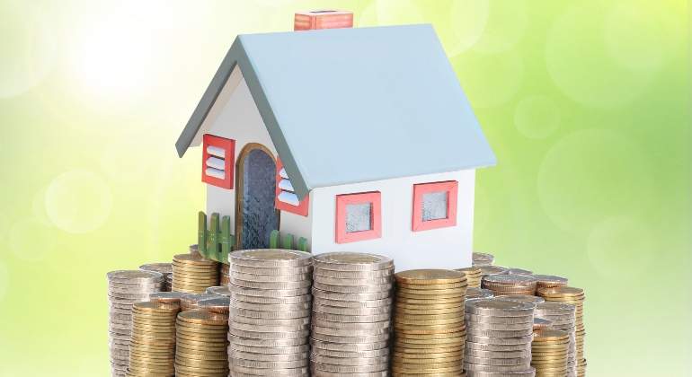 casa-sobre-monedas.jpg