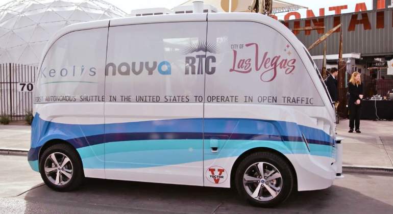autobus-autonomo-navya.jpg